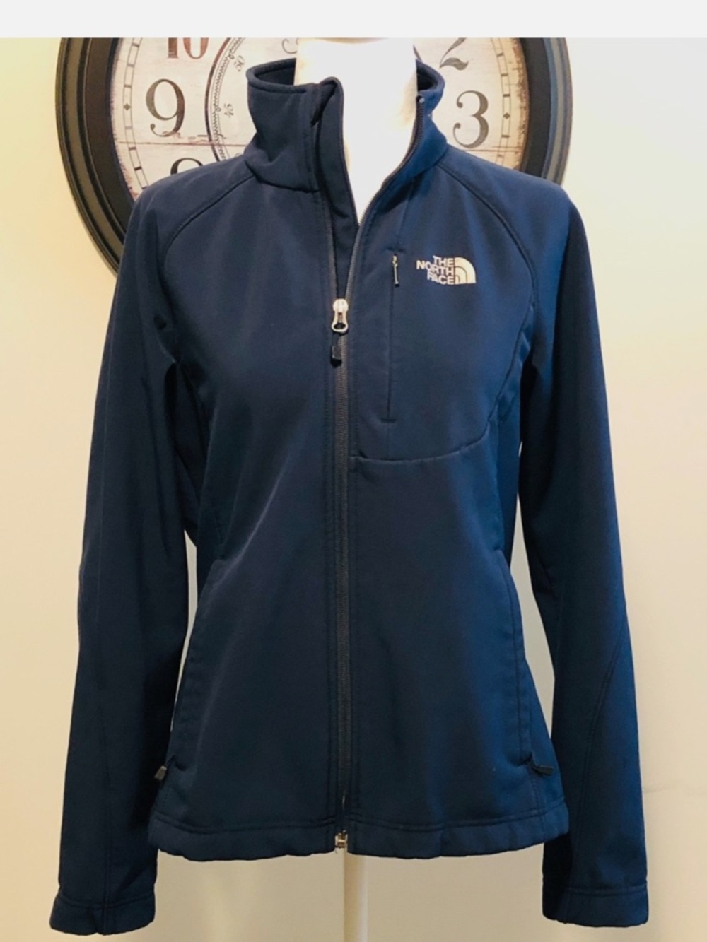 North Face Navy Blue Fleece lined Womens size M/L Jacket